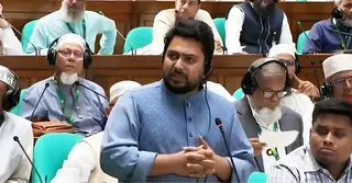 রাষ্ট্রপতিকে অপসারণ করে গ্রেপ্তারের প্রয়োজন: নাহিদ ইসলাম